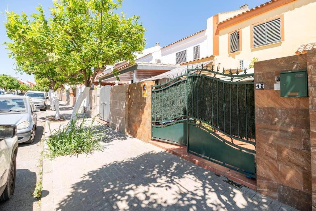 Apartamento Cool Garden Mairena del Aljarafe Esterno foto